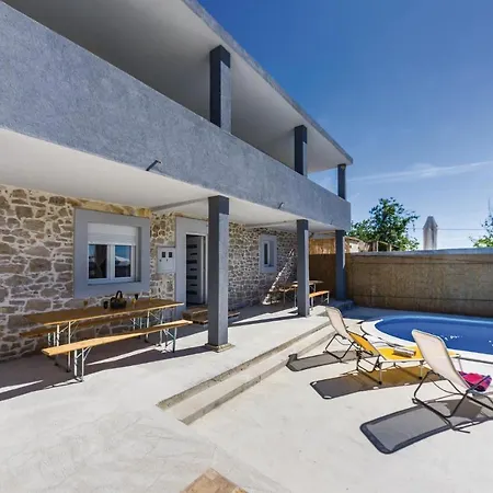 Дом отдыха Three-bedroom Holiday In