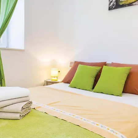 Дом отдыха Three-bedroom Holiday In *