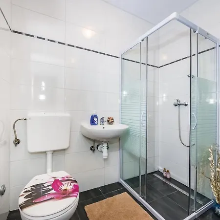 Three-bedroom Holiday In *